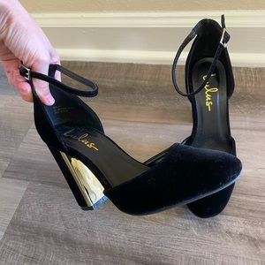 Lulu’s Laura Black Velvet Ankle Strap Heels